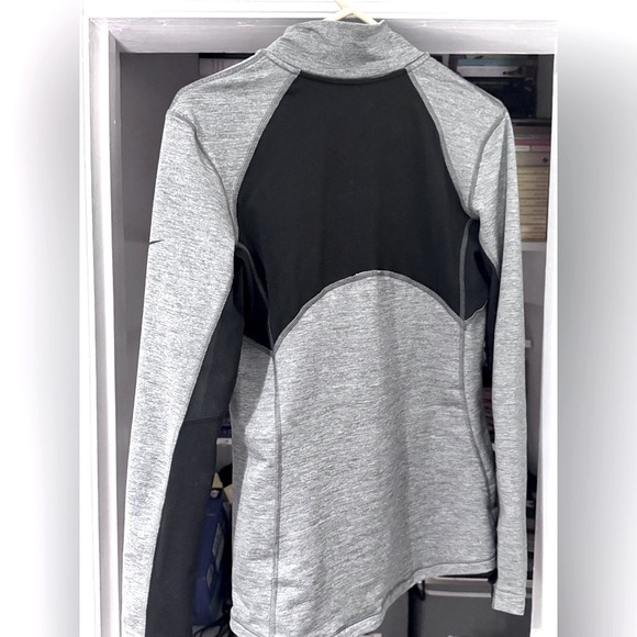 🔥 Stylish Innovative Nike Pro Hyper Warm Half Zip Women’s Training Top - Picture 13 of 16